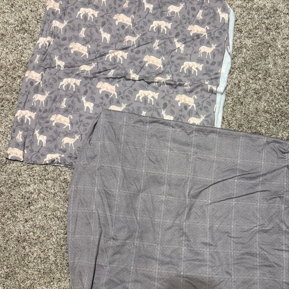NWOT Copper Pearl swaddle and crib sheet